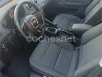 Usado Audi A3 Sportback Attraction 105 CV (77 kW) 2011 Gris / plata Utilitario