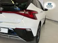 Nuevo Hyundai i20 Blackline 90 CV (66 kW) 2026 Blanco Utilitario