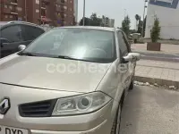 Usado Renault Mégane Dynamique 115 CV (84 kW) 2006 Beige Berlina