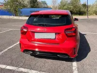 Usado Mercedes GLA180 122 CV (89 kW) 2017 Rojo SUV