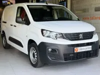 Usado Peugeot Partner Premium 102 CV (75 kW) 2022 Blanco Monovolumen