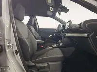 Usado Toyota Yaris Cross Active 132 CV (97 kW) 2025 Gris SUV