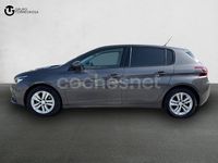 Usado Peugeot 308 Active 130 CV (95 kW) 2021 Gris / plata Berlina