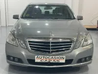 Usado Mercedes E220 Avantgarde 170 CV (125 kW) 2010 Gris / plata Berlina