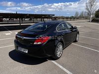 Usado Opel Insignia Cosmo 130 CV (95 kW) 2009 Negro Berlina
