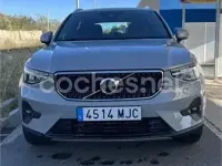 Usado Volvo XC40 Core 129 CV (94 kW) 2023 Gris / plata SUV