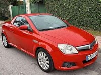 Usado Opel Tigra Sport 90 CV (66 kW) 2005 Rojo Descapotable