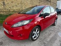 Usado Ford Fiesta Titanium 70 CV (51 kW) 2010 Rojo Utilitario