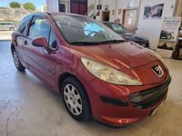 Usado Peugeot 207 75 CV (55 kW) 2006 Rojo Berlina