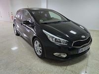 Usado Kia Ceed 90 CV (66 kW) 2014 Negro Utilitario