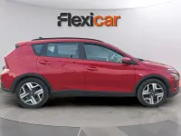Usado Hyundai Bayon 101 CV (74 kW) 2022 Rojo SUV