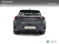 Usado Lexus LBX 136 CV (100 kW) 2025 Gris / plata SUV