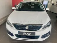 Usado Peugeot 308 Active 100 CV (73 kW) 2020 Blanco Berlina