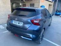 Usado Nissan Micra Acenta 92 CV (67 kW) 2023 Gris Utilitario