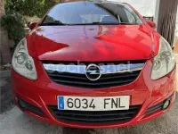 Usado Opel Corsa Essentia 75 CV (55 kW) 2007 Rojo Utilitario
