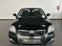 Usado Toyota Avensis Sol 126 CV (92 kW) 2008 Negro Familiar