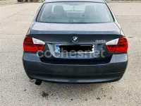 Usado BMW 318 129 CV (94 kW) 2007 Gris / plata Berlina