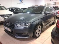 Usado Audi A3 Attraction 122 CV (89 kW) 2013 Gris / plata Berlina