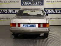 Usado Mercedes 280 154 CV (113 kW) 1984 Gris Berlina