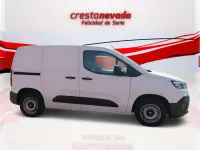 Usado Fiat Doblò 102 CV (75 kW) 2024 Blanco Monovolumen