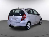 Usado Mercedes A180 Avantgarde 109 CV (80 kW) 2007 Plata Utilitario