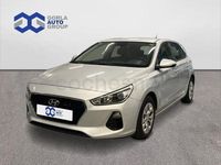 Usado Hyundai i30 120 CV (88 kW) 2017 Gris / plata Berlina