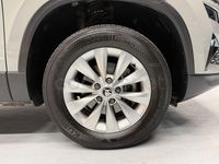 Usado Skoda Karoq Ambition 110 CV (80 kW) 2022 Gris / plata SUV