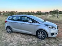 Usado Kia Carens 136 CV (100 kW) 2013 Gris / plata Monovolumen