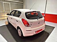 Usado Hyundai i20 85 CV (62 kW) 2013 Blanco Utilitario