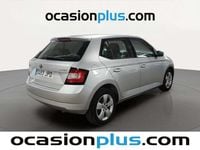 Usado Skoda Fabia Ambition 75 CV (55 kW) 2016 Gris plata Utilitario