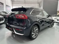 Usado Kia Niro 141 CV (103 kW) 2018 Azul SUV