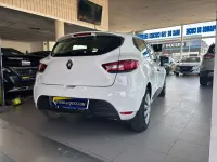 Usado Renault Clio LIMITED 75 CV (55 kW) 2019 Blanco Utilitario