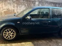 Usado VW Golf IV 100 CV (73 kW) 2003 Azul Berlina