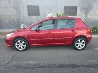 Usado Peugeot 307 110 CV (80 kW) 2007 Granate Berlina
