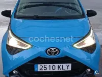 Usado Toyota Aygo X-wave 69 CV (50 kW) 2018 Azul Utilitario