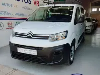 Usado Citroën Berlingo Feel 102 CV (75 kW) 2022 Blanco Monovolumen