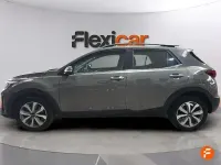 Usado Kia Stonic 120 CV (88 kW) 2022 Gris SUV