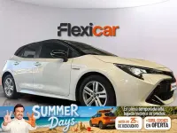Usado Toyota Corolla Active 122 CV (89 kW) 2021 Blanco Berlina