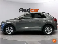 Usado VW T-Roc Advance 110 CV (80 kW) 2022 Gris SUV