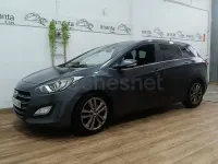 Usado Hyundai i30 110 CV (80 kW) 2016 Gris / plata Berlina