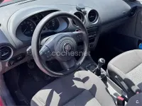 Usado Seat Ibiza Reference 100 CV (73 kW) 2006 Rojo Utilitario