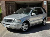 Usado Mercedes ML55 AMG AMG 347 CV (255 kW) 2002 Gris / plata SUV