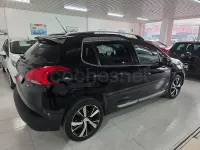 Usado Peugeot 2008 Active 92 CV (67 kW) 2015 Negro SUV