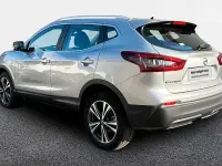 Usado Nissan Qashqai Style Edition 140 CV (102 kW) 2021 Plata diamante (metalizado) SUV