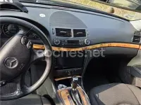 Usado Mercedes E280 Elegance 190 CV (139 kW) 2008 Negro Berlina