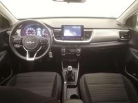 Usado Kia Stonic 101 CV (74 kW) 2024 Blanco SUV