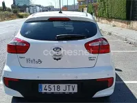 Usado Kia Rio 75 CV (55 kW) 2016 Blanco Utilitario