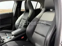 Usado Mercedes GLA180 122 CV (89 kW) 2019 Blanco SUV