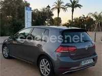 Usado VW Golf VII Advance 130 CV (95 kW) 2019 Gris / plata Berlina