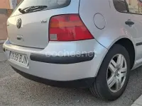 Usado VW Golf IV Conceptline 90 CV (66 kW) 2001 Gris / plata Berlina